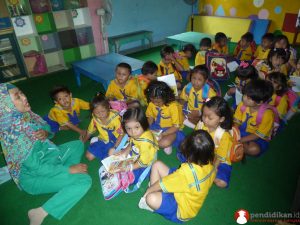 Komik-pendidikan-membantu-gerakan-literasi-indonesia08