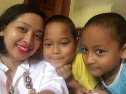 Kisah Seorang Ibu yang Sukses dalam Bekerja Sekaligus Membimbing Belajar 2 Anaknya Dengan Memanfaatkan Buku Sekolah Digital